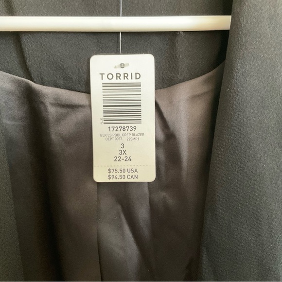 Torrid Black Blazer - Picture 6 of 7